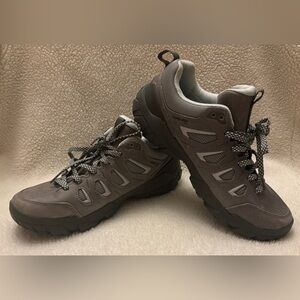 Oboz Sawtooth X Low Hiking Shoes - Women’s 8.5 Hazy Gray